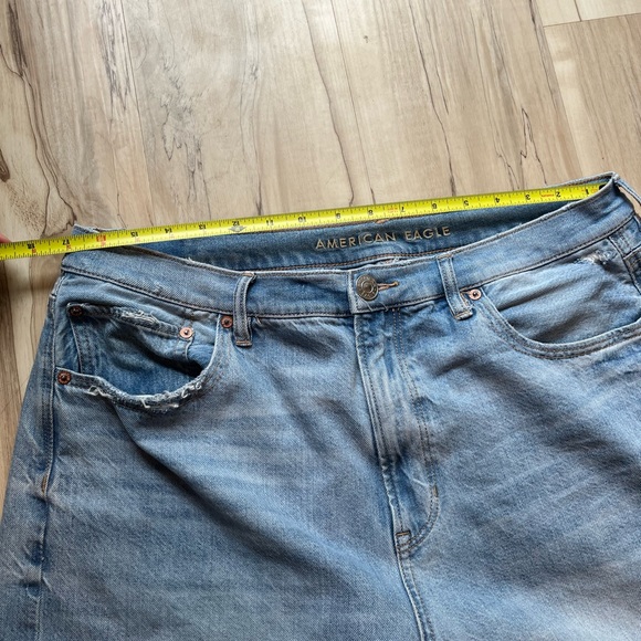 American Eagle 90’s Boyfriend Jean size 16 - Picture 4 of 6